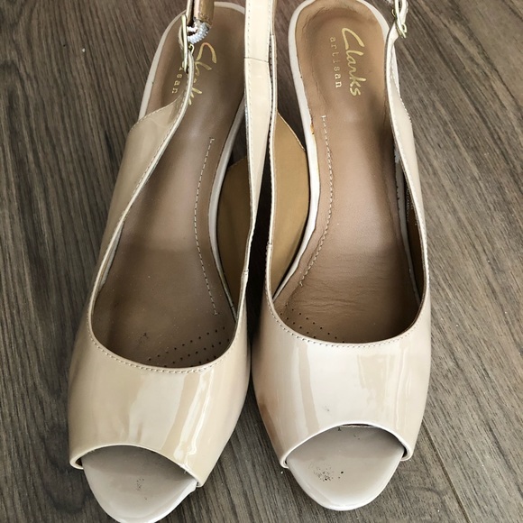 BCBG Megyn Geometric Lace Halter Dress - Picture 5 of 5